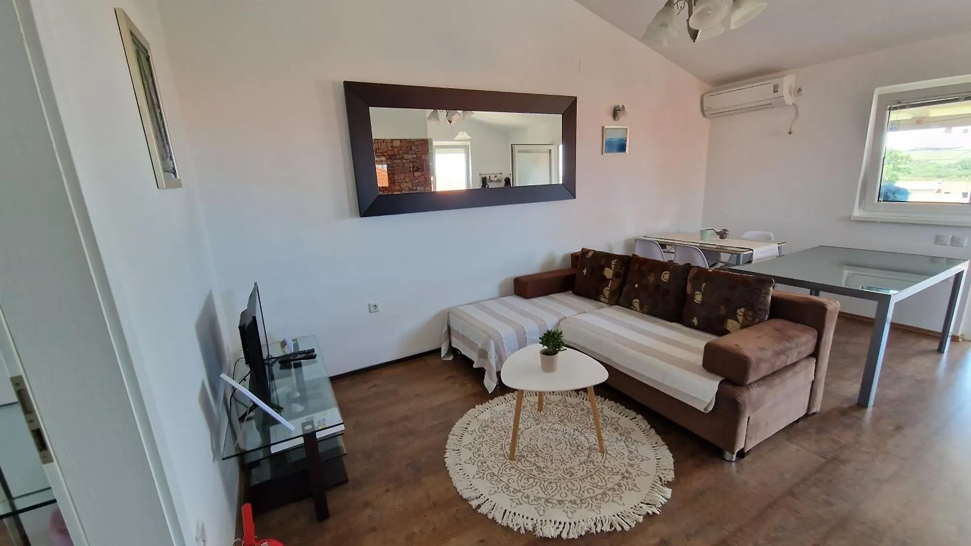 Apartmani Opetuk Povljana